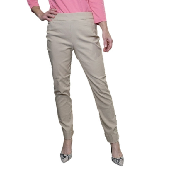 Slim fit pant Tan color shape retention Stretch to the fabric Size 4 CHICO'S - Picture 3 of 13